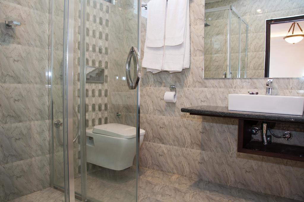 Mandala Boutique Hotel Катманду Стая снимка